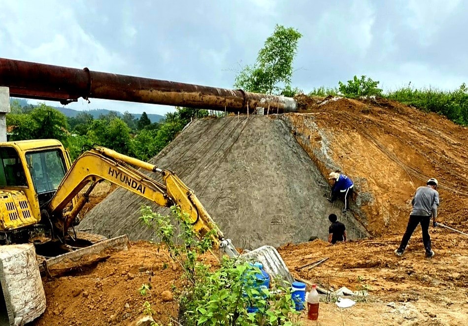 Thời gian qua, Quế Sơn ưu tiên nguồn lực đầu tư sửa chữa hệ thống thủy lợi nhằm đảm bảo nước tưới cho cây trồng trong vụ đông xuân. Ảnh: T.L