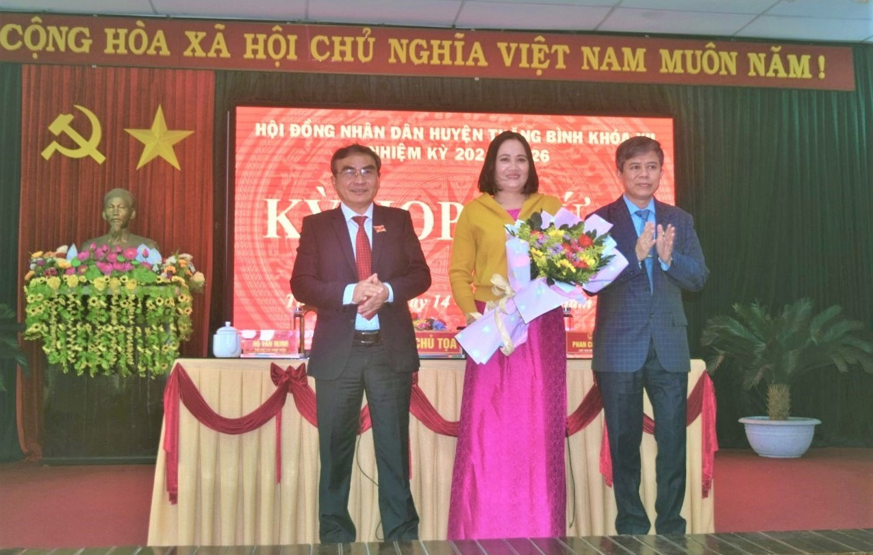 Bà Phan Thị Nhi được bầu giữ chức Phó Chủ tịch UBND huyện Thăng Bình, nhiệm kỳ 2021-2026