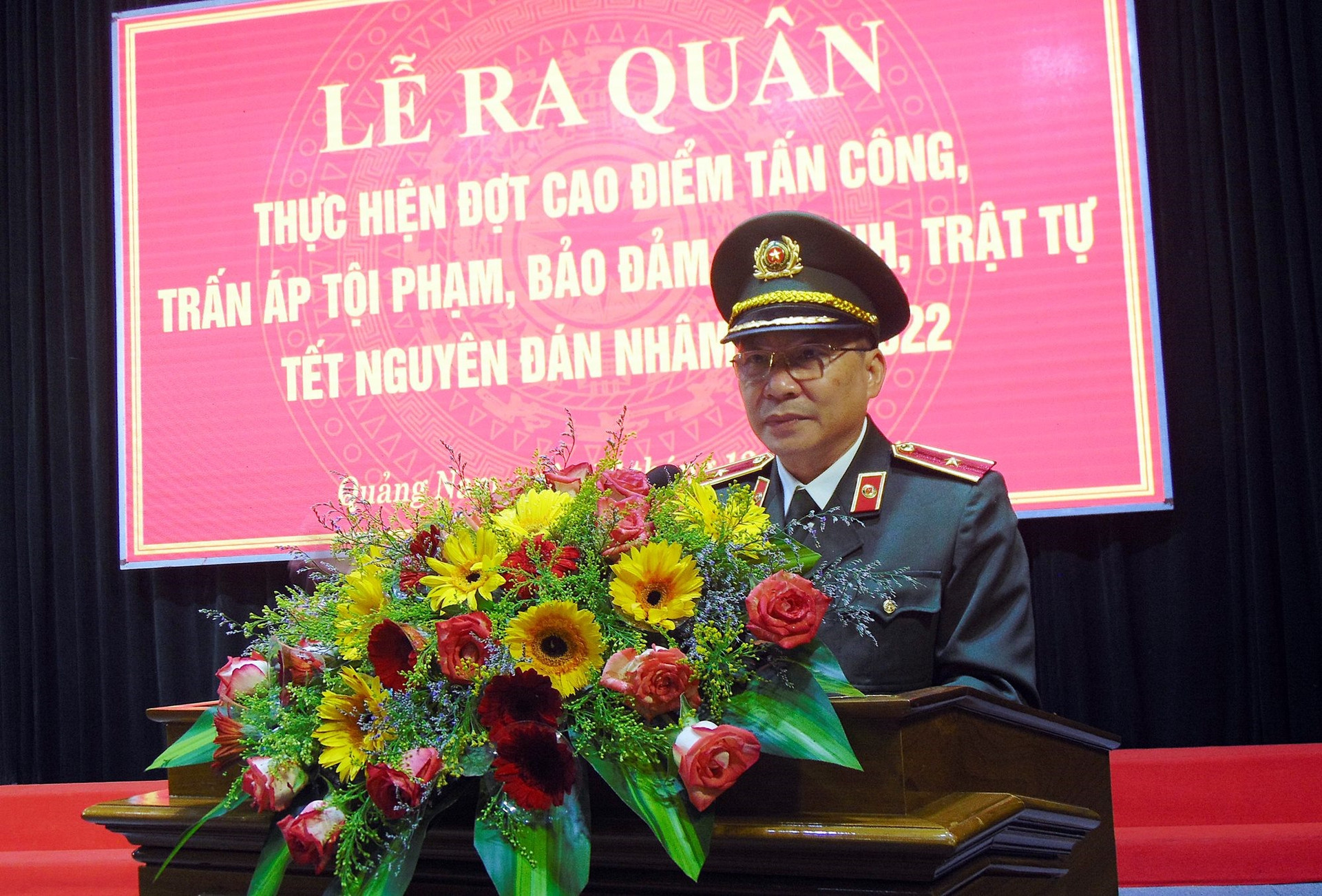 Thiếu tướng Nguyễn Đức Dũng phát lệnh cho toàn lực lượng ra quân thực hiện đợt cao điểm.