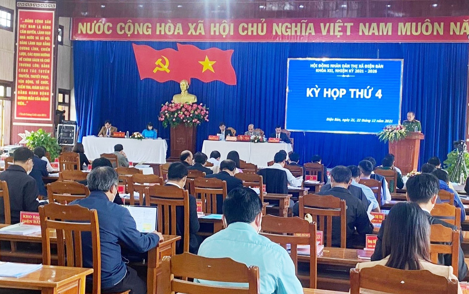 Kỳ họp thứ IV HĐND thị xã Điện Bàn khóa XII