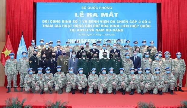 Vietnam's sapper unit No.1 and level-2 field hospital No.4 make their debut (Photo: VNA)