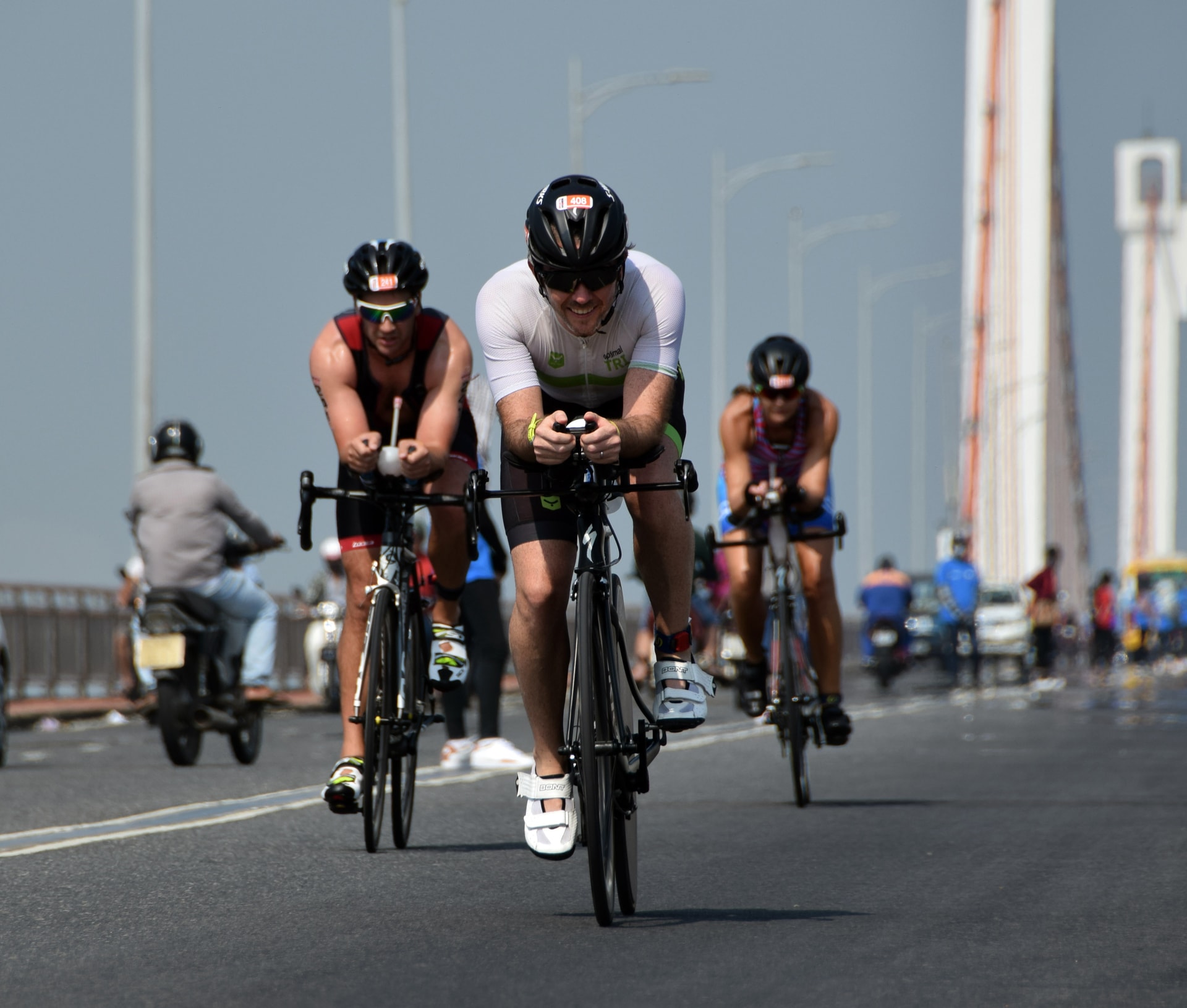 Cuộc thi IRONMAN 70.3 hằng năm được xem là một trong những hoạt động góp phần tạo nên “thương hiệu” cho Đà Nẵng. Ảnh: BẢO AN