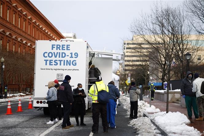 Một điểm xét nghiệm COVID-19 tại Washington, DC, Mỹ ngày 5/1/2022. Ảnh: THX/TTXVN