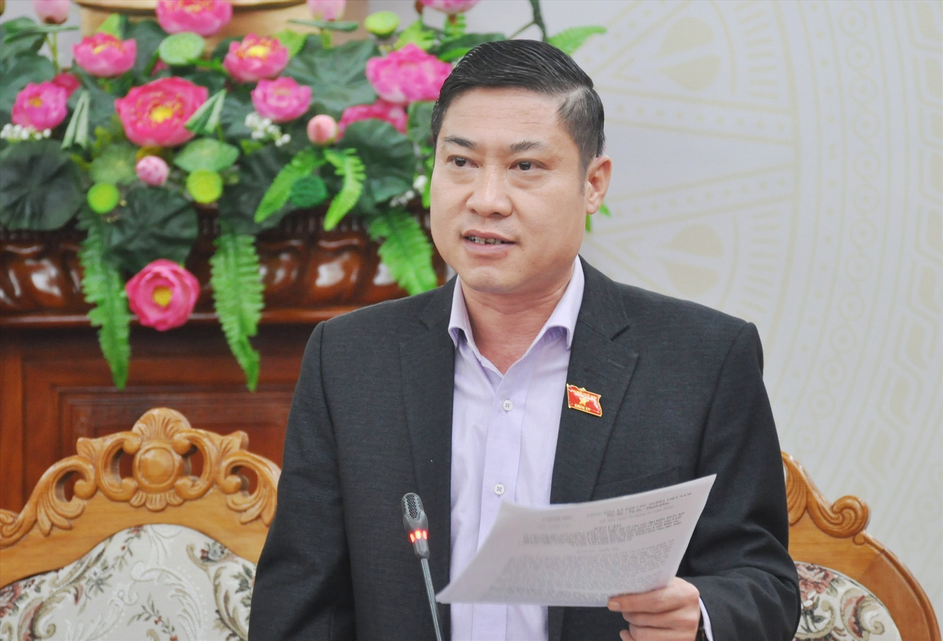 Đại biểu Phan Thái Bình phát biểu thảo luận trực tuyến sáng nay 10.1.2022