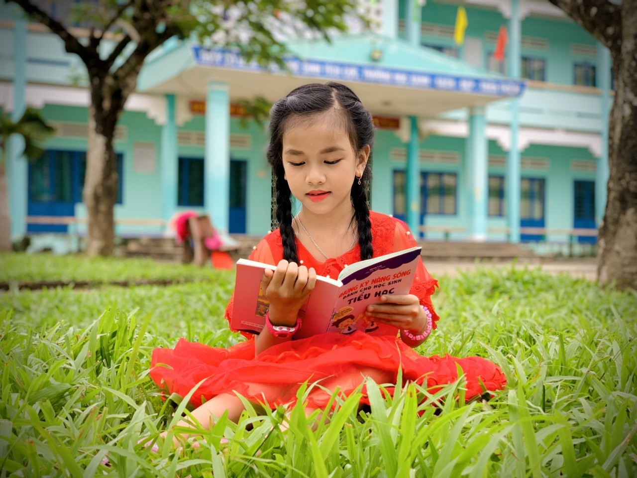 Mô hình thư viện thân thiện ở Nông Sơn, tạo cho học sinh thói quen đọc sách. Ảnh; T.T