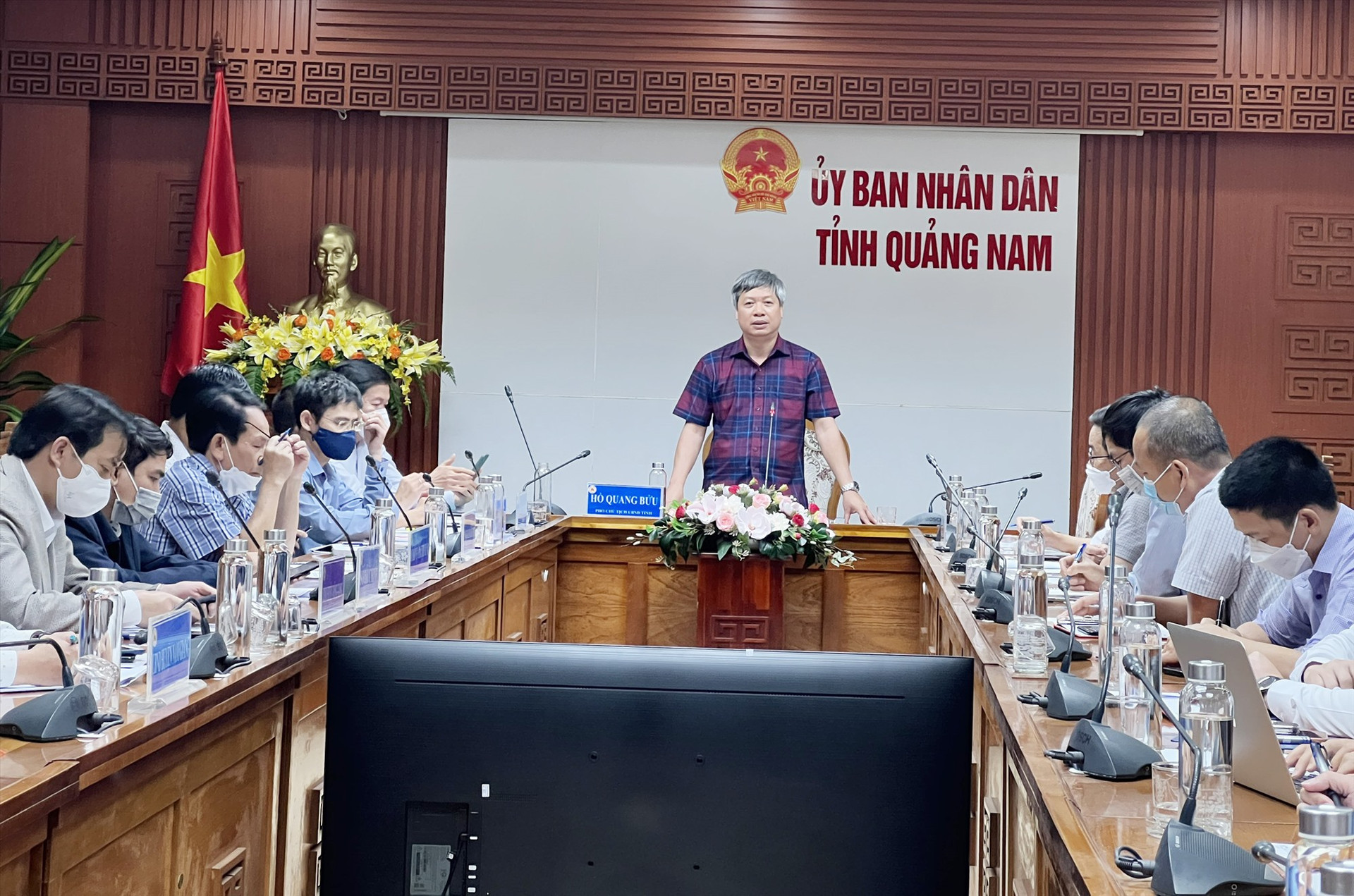 PCT UBND tỉnh Hồ Quang Bửu phát biểu kết luận tại cuộc họp. Ảnh Tấn Sỹ