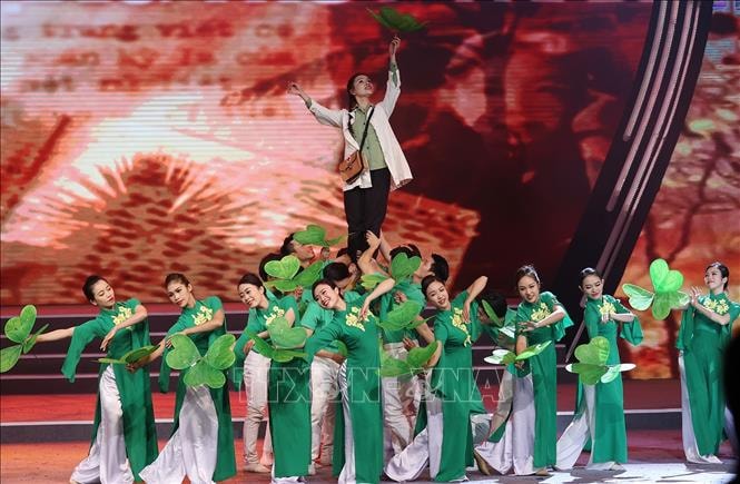 Một tiết mục biểu diễn. Ảnh: Dương Giang/TTXVN
