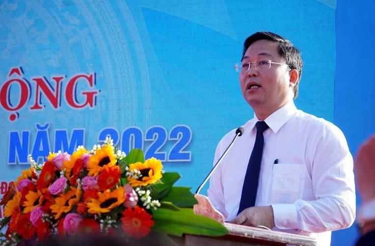 Chủ tịch UBND tỉnh Lê Trí Thanh phát biểu tại lễ khởi động. Ảnh: H.Q
