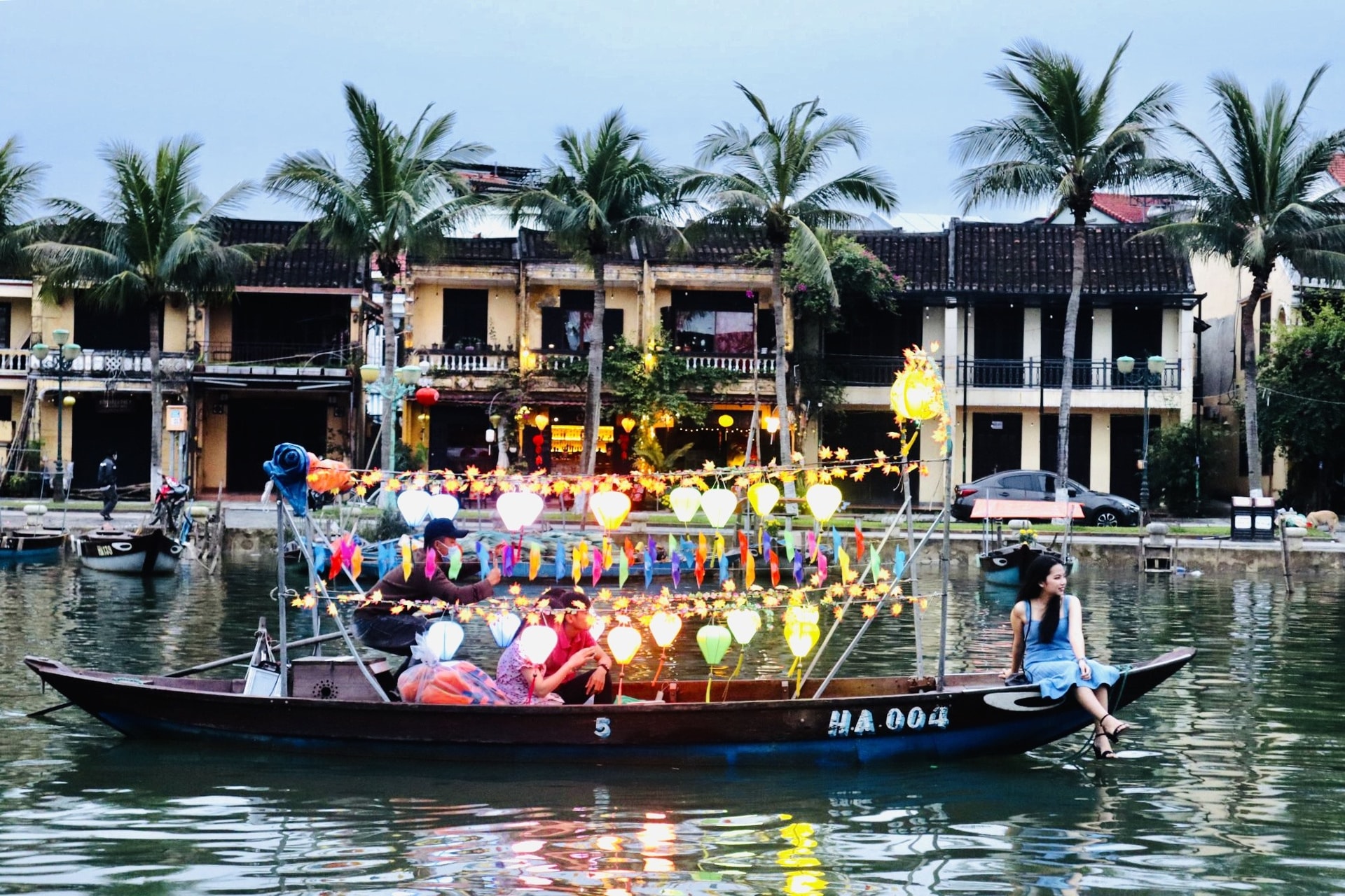 Hội An đang tập trung chấn chỉnh hoạt động phục vụ du lịch trên sông Hoài. Ảnh: Q.T