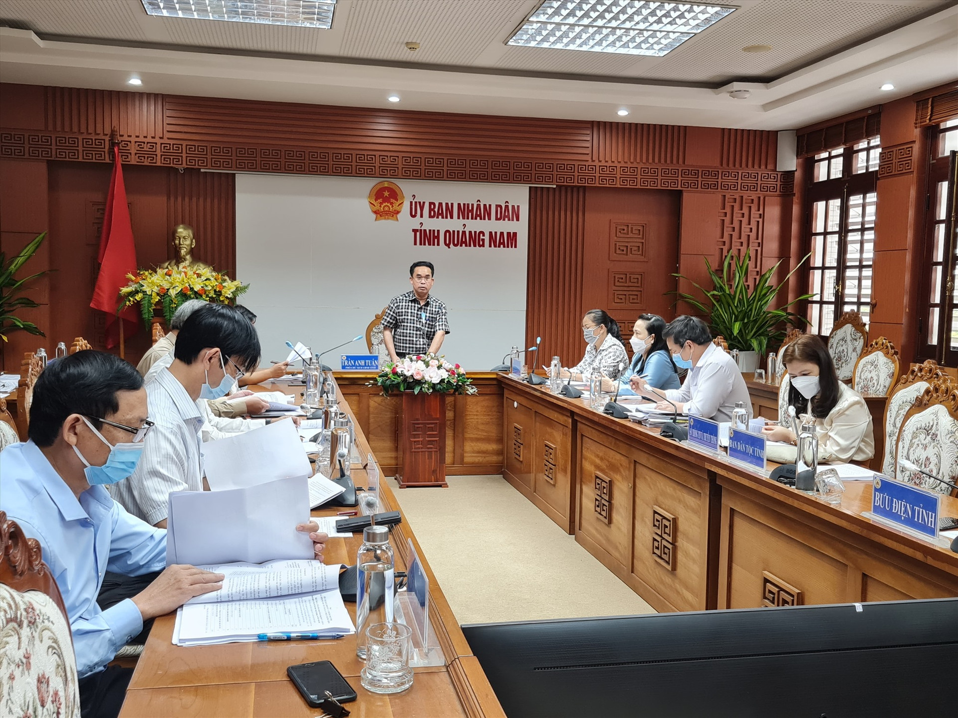 Phó Chủ tịch UBND tỉnh Trần Anh Tuấn chủ trì buổi làm việc về