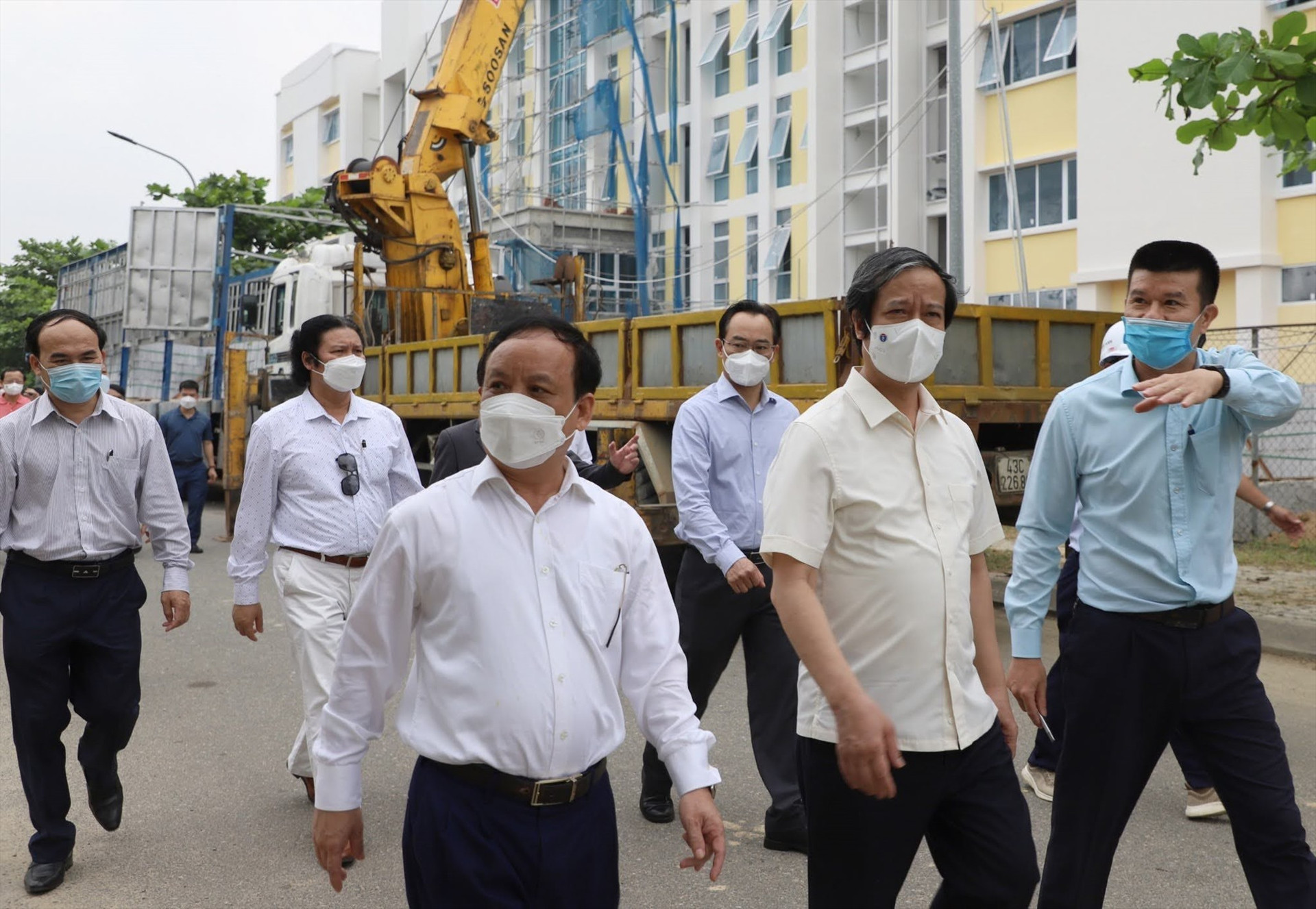 Bộ trưởng Nguyễn Kim Sơn thăm Dự án xây dựng khu đô thị đại học -DHĐN tại Hòa Quý sáng ngày 18.3