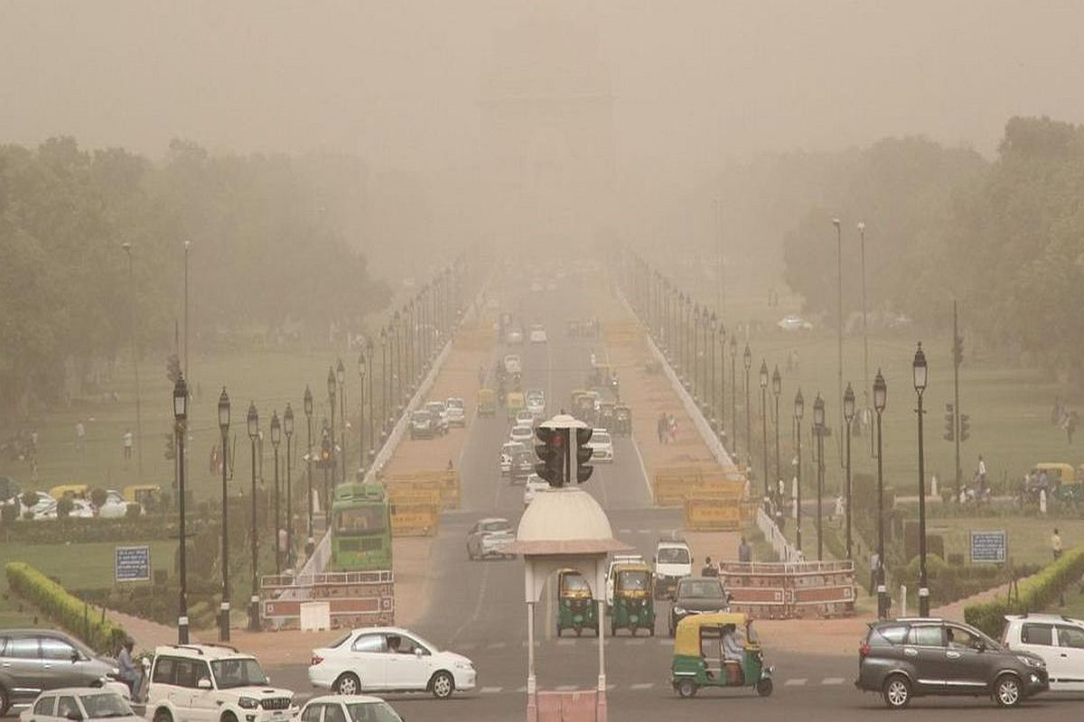 Ô nhiễm không khí trầm trọng tại thủ đô New Delhi, Ấn Độ. Ảnh: IANS