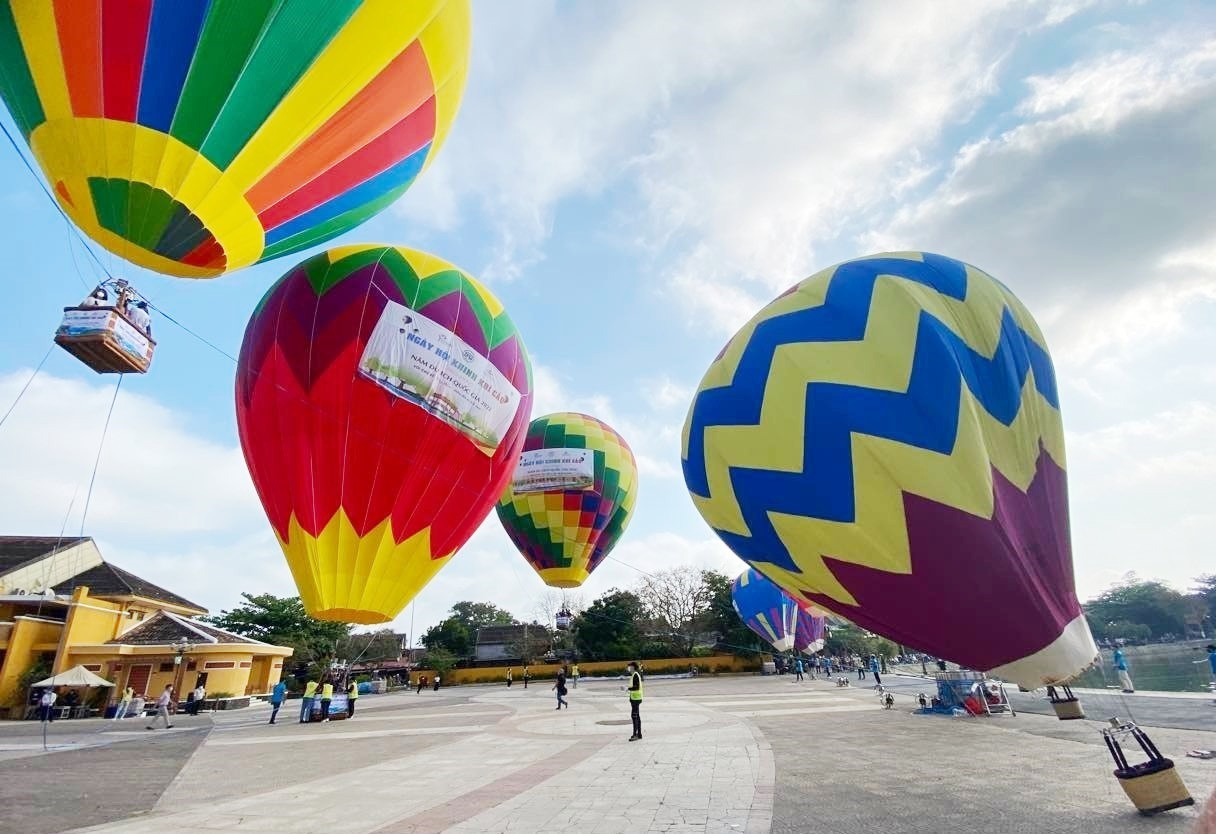 Lần đầu tiên Ngày hội Khinh khí cầu được tổ chức tại Hội An