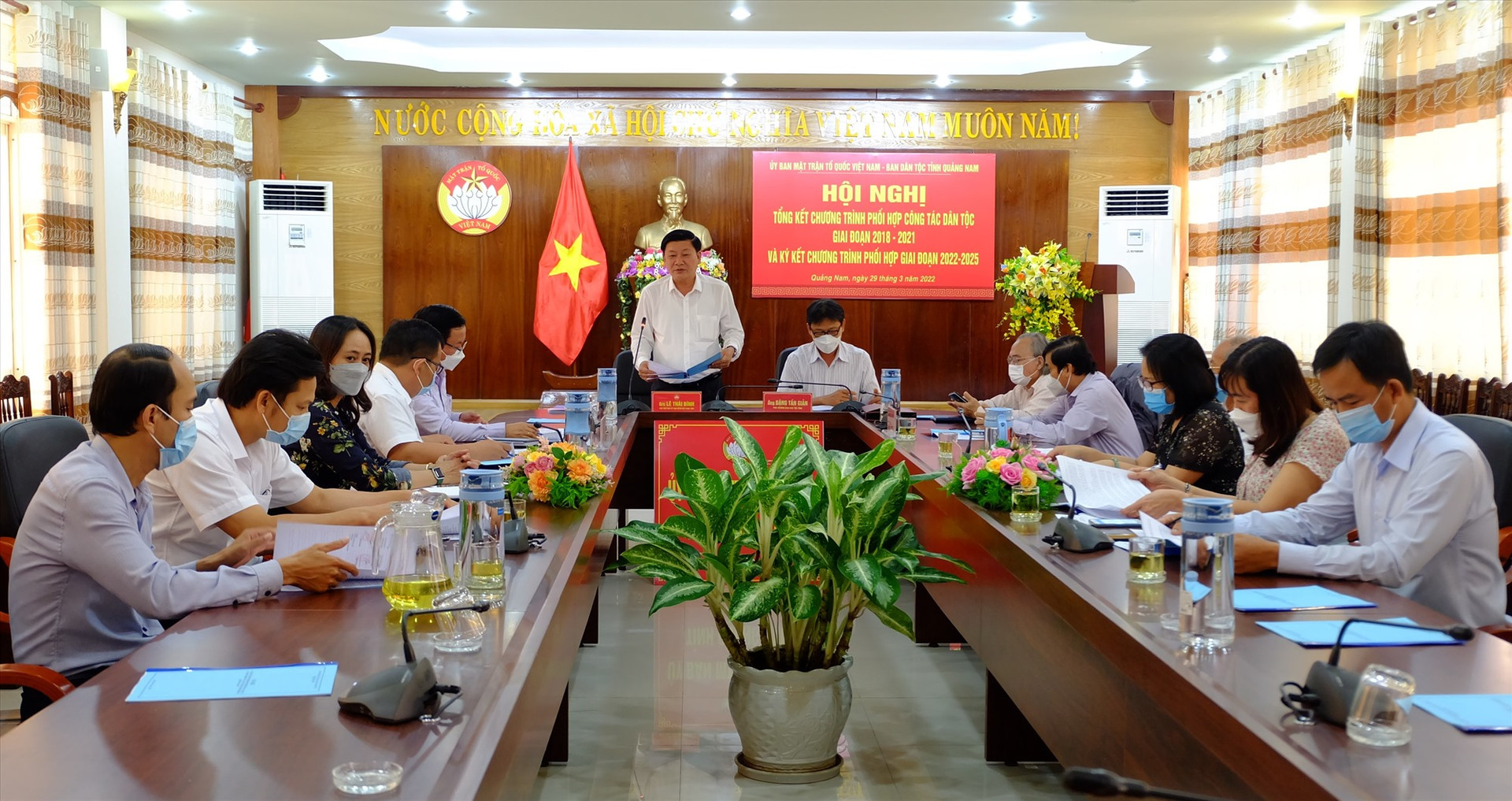 Ủy ban MTTQ Việt Nam tỉnh và Ban Dân tộc tỉnh tổng kết chương trình phối hợp công tác dân tộc giai đoạn 2018 - 2021. Ảnh: M.L