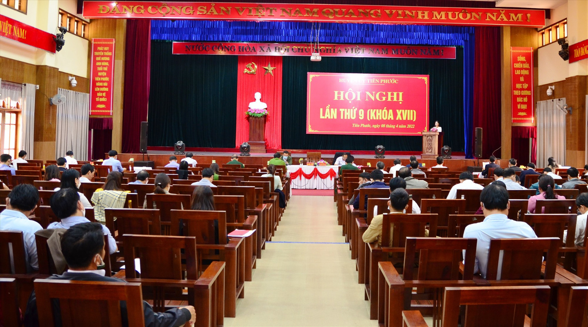 Huyện ủy Tiên Phước tổ chức hội nghị lần thứ 9, (khóa XVII) nhằm sơ kết 3 tháng đầu năm. Ảnh: NGUYỄN HƯNG