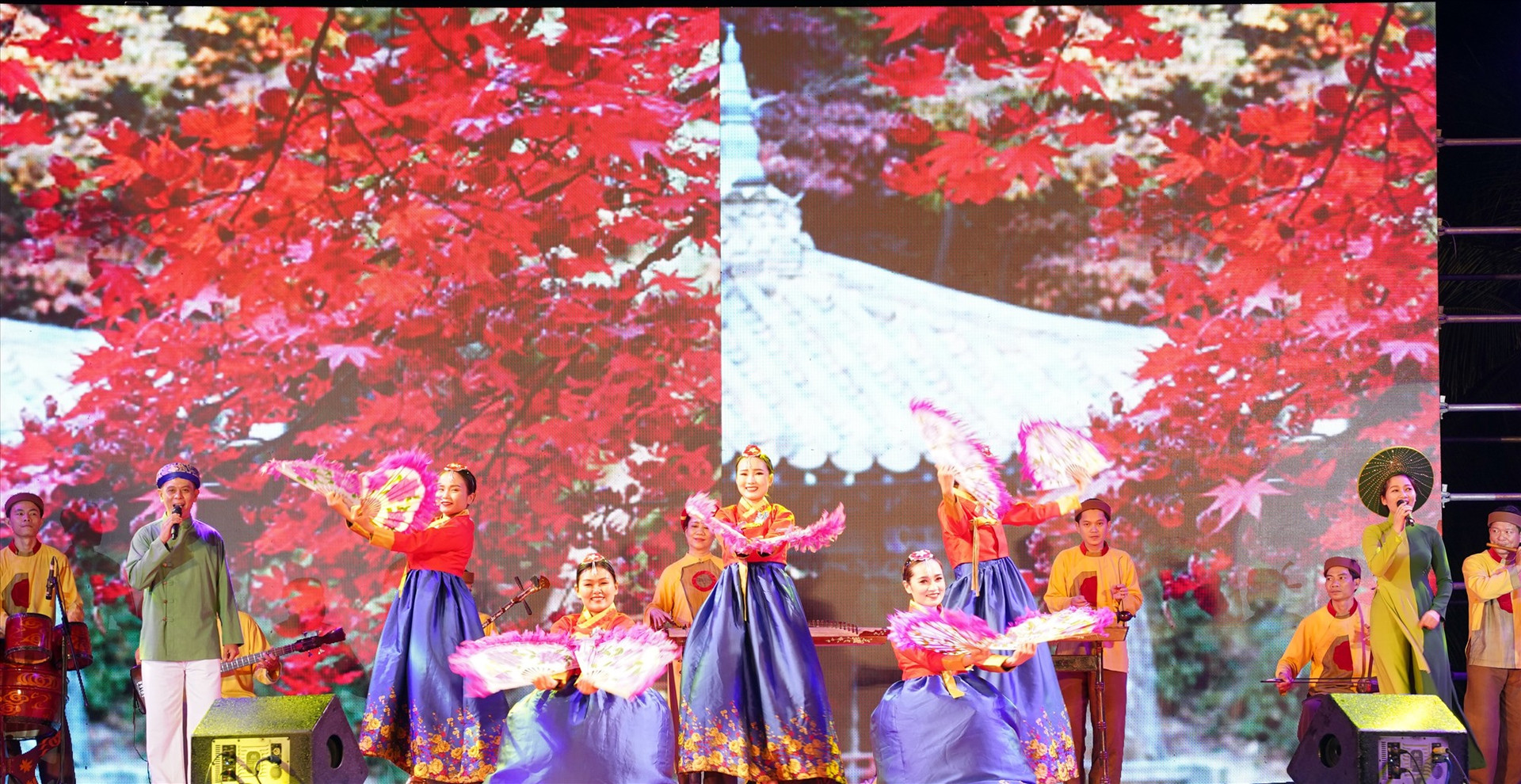 “Những ngày văn hóa Hàn Quốc tại Quảng Nam, Hội An 2022” là dịp để giới thiệu, quảng bá văn hóa và thắt chặt quan hệ hữu nghị. Ảnh: P.S