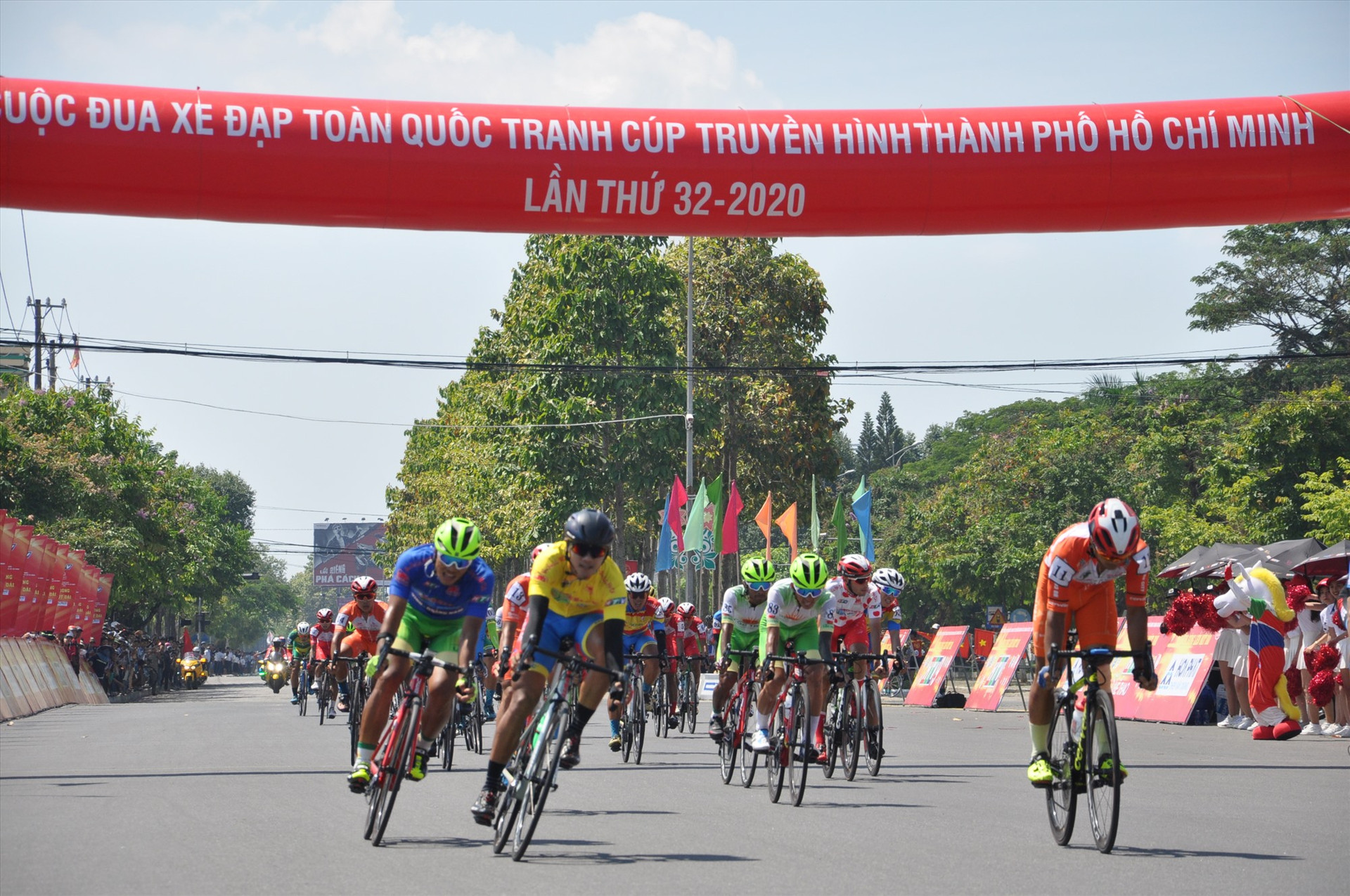 Cuộc đua xe đạp luôn diễn ra hấp dẫn, nhiều năm qua luôn giúp cho người hâm mộ Quảng Nam có dịp thưởng thức. Ảnh: T.V