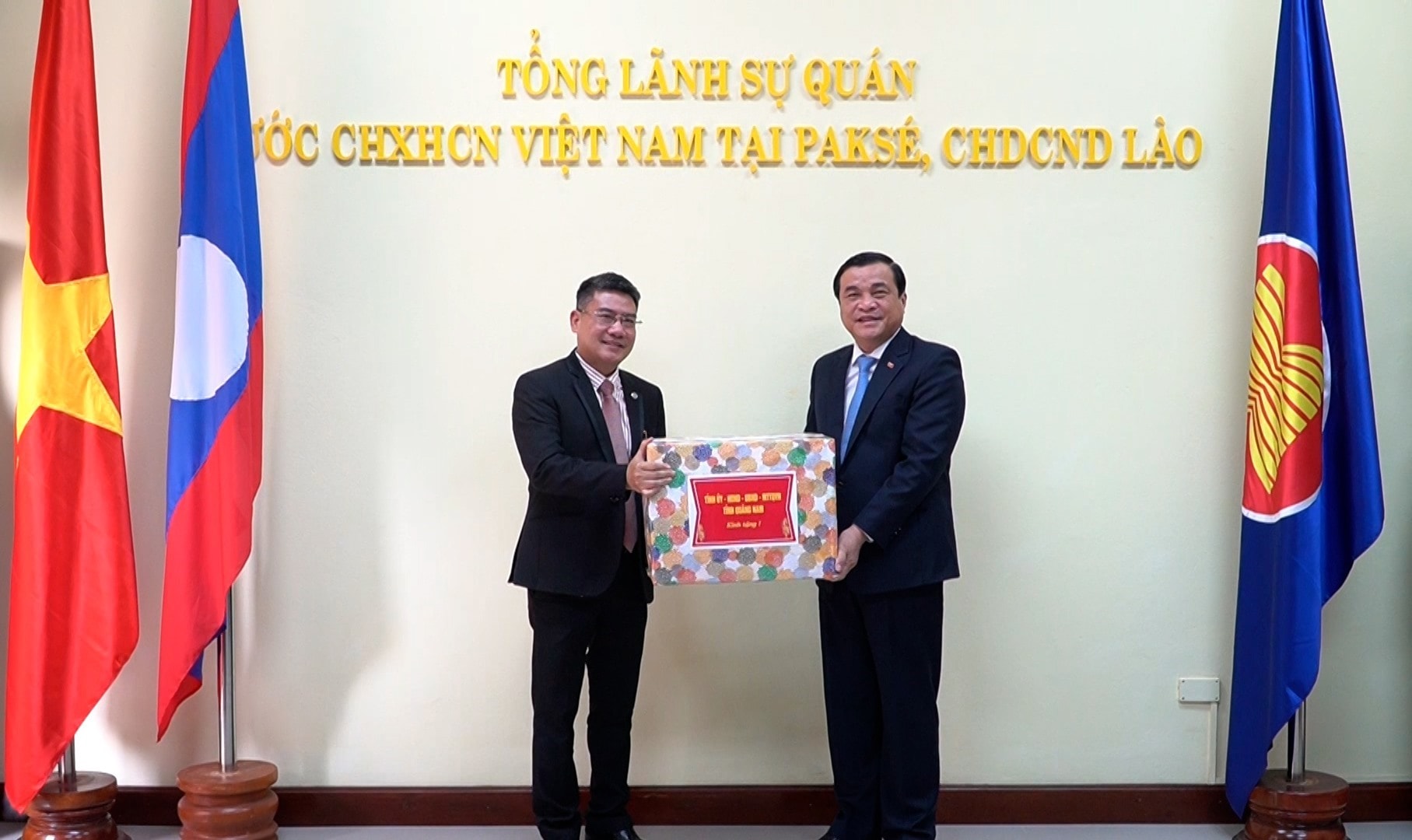 Mr. Cuong in the Consulate General of Vietnam in Pakse (Laos)