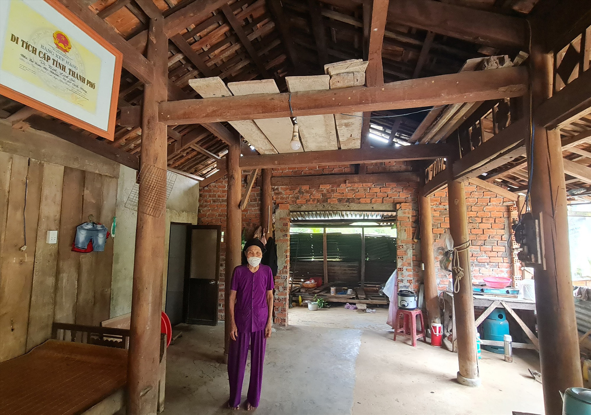 Căn nhà của mẹ Lưu Thị Nhiên, con dâu của mẹ Ung Thị Du được công nhận là Di tích lịch sử cấp tỉnh. Ảnh: H.LIÊN