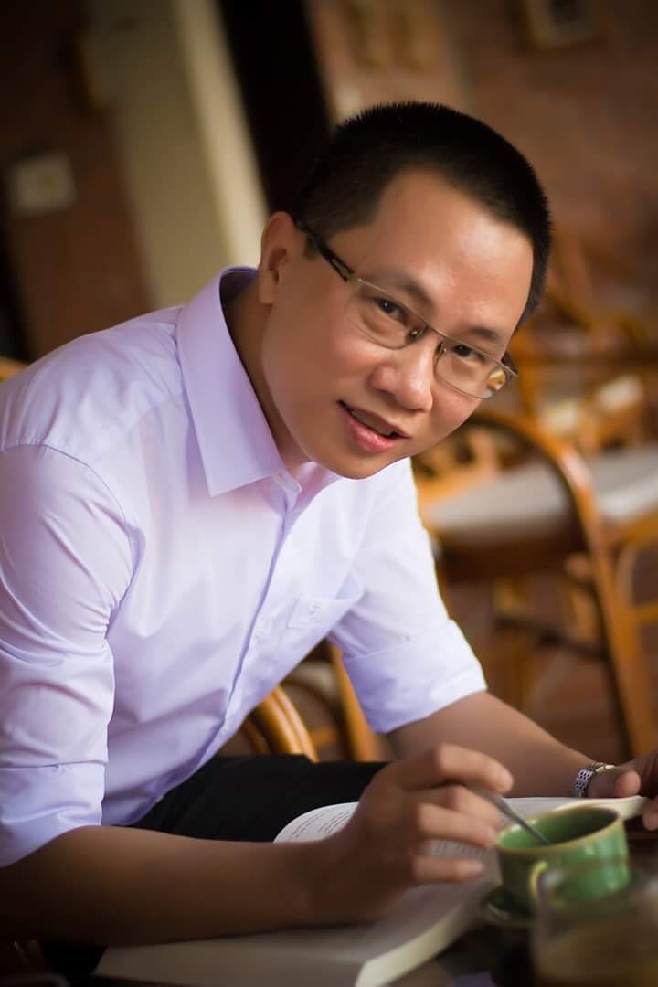 Thầy giáo Tăng Văn Chung. Ảnh: T.T