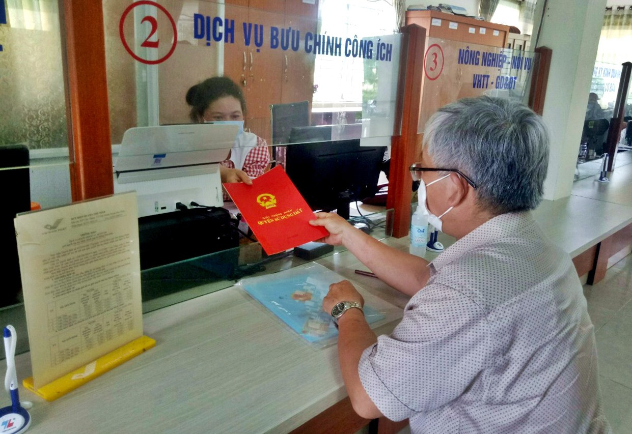 Huyện Phú Ninh đang quyết liệt trong công tác cải cách hành chính, xây dựng chính quyền điện tử để phục vụ nhân dân. Ảnh: V.Đ