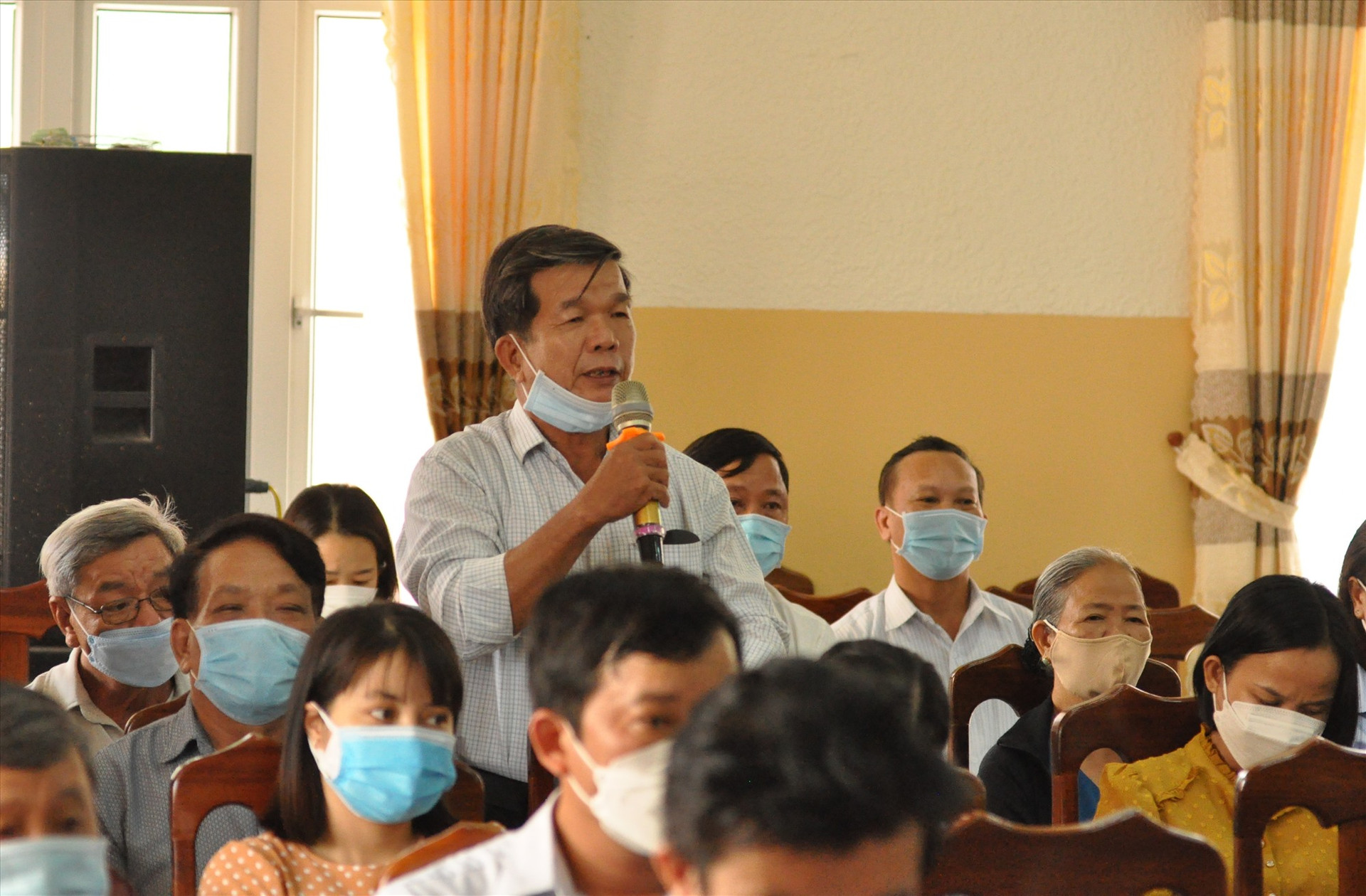 Cử tri Nguyễn Minh Việt đề nghị điều chỉnh những bất cập về chế độ người có công. Ảnh: X.P
