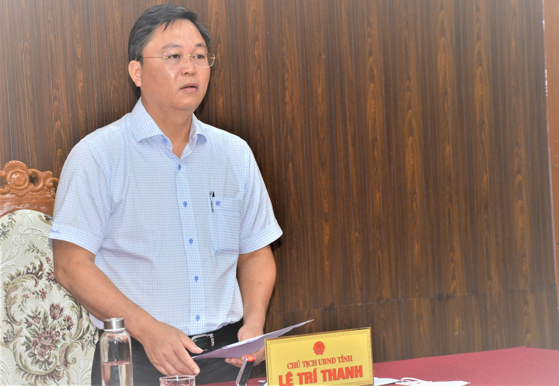 Chủ tịch UBND tỉnh Lê Trí Thanh chủ trì phiên họp triển khai các kết luận của Thủ tướng Chính phủ với các sở, ngành và địa phương liên quan. Ảnh: H.PHÚC