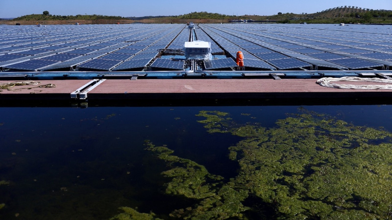 Portugal will launch the largest floating solar park in Europe