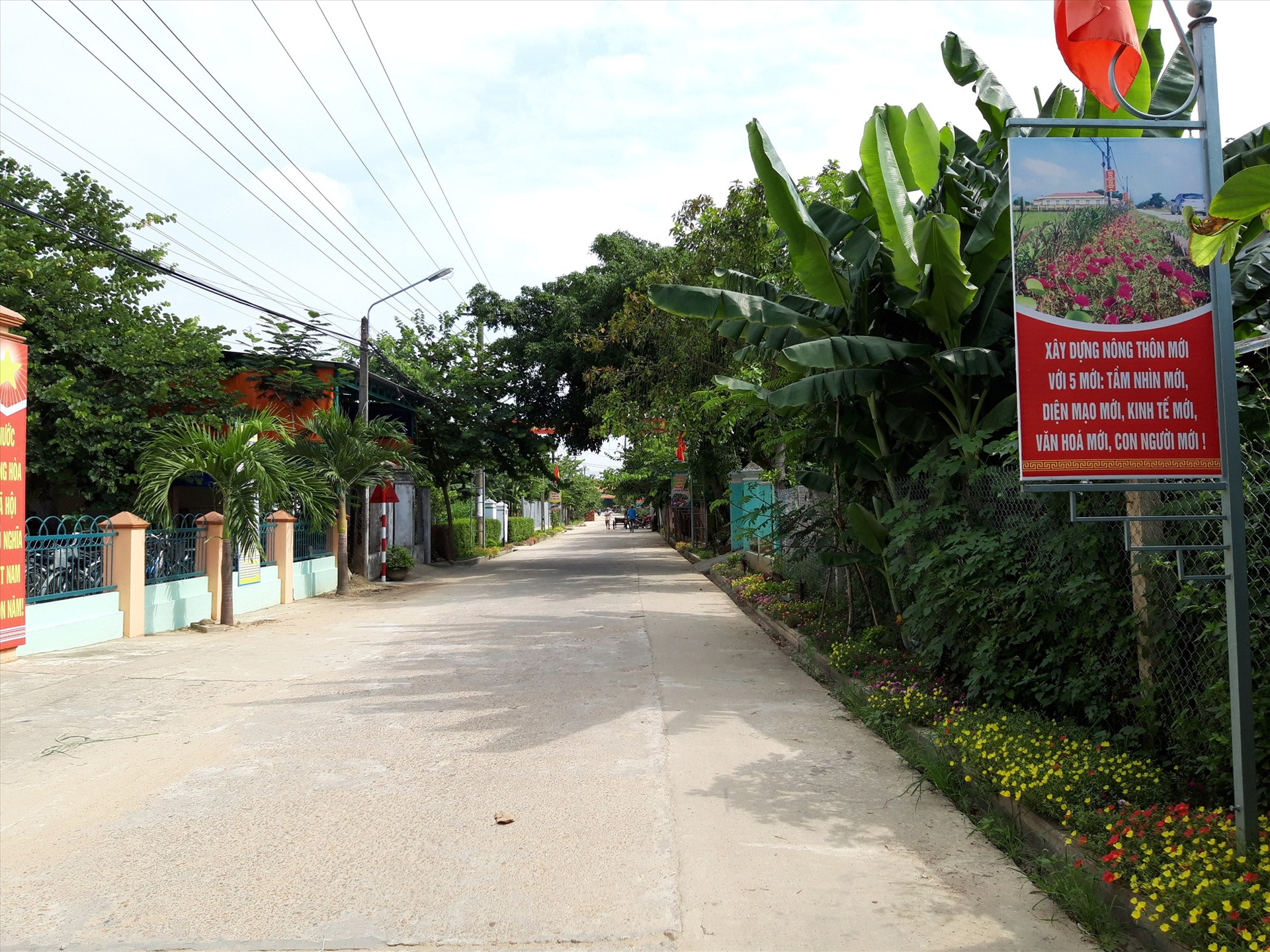 Bộ mặt nông thôn mới tại xã Điện Quang.