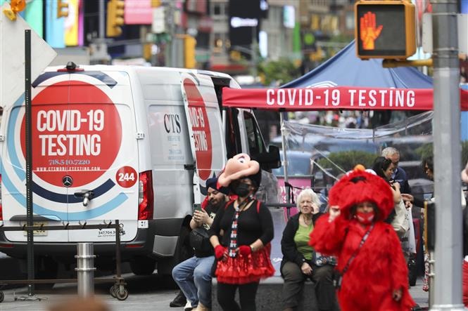 Một điểm xét nghiệm Covid-19 ở New York, Mỹ, ngày 17-5-2022. Ảnh: THX/TTXVN