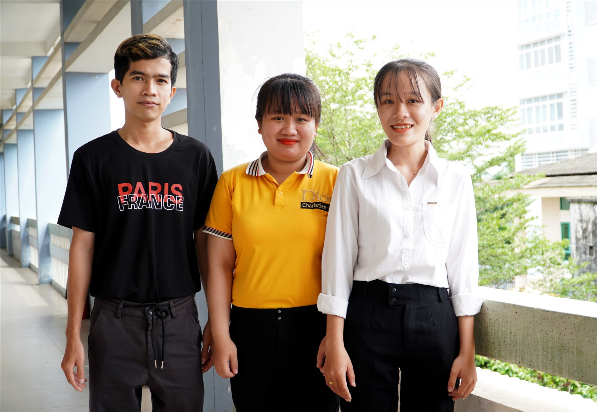 3 sinh viên Trường Đại học Quảng Nam đạt giải cao trong kỳ thi Olympic Toán học sinh, sinh viên toàn quốc 2022. Ảnh: H.Q