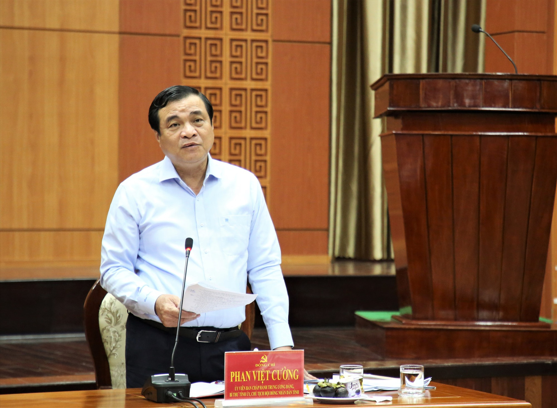 Bí thư Tỉnh ủy Phan Việt Cường phát biểu thảo luận về chương trình tọa đàm về liên kết