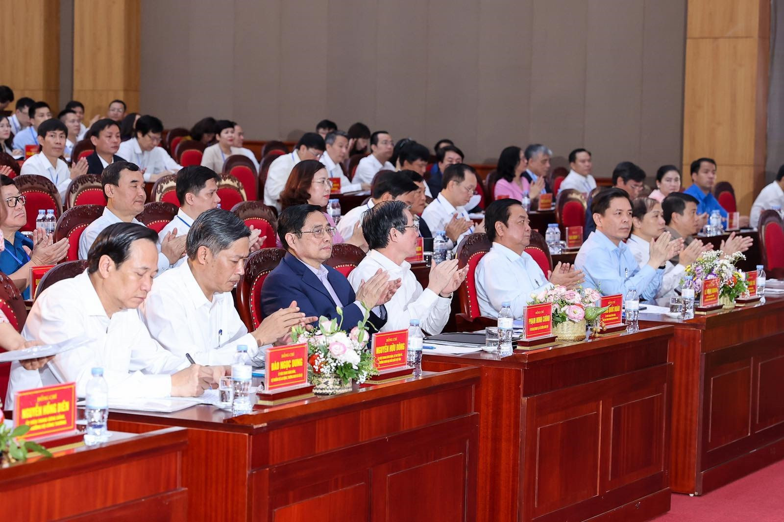 Thủ tướng Phạm Minh Chính và các đại biểu tham dự hội nghị. Ảnh: VGP/Nhật Bắc