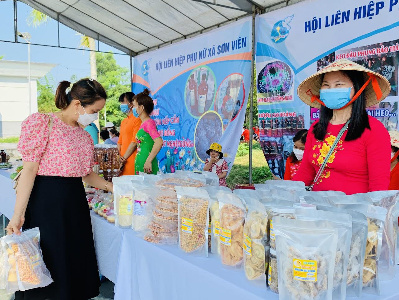 Hội LHPN huyện Nông Sơn tổ chức Ngày hội phụ nữ khởi nghiệp năm 2022. Ảnh: Đ.N