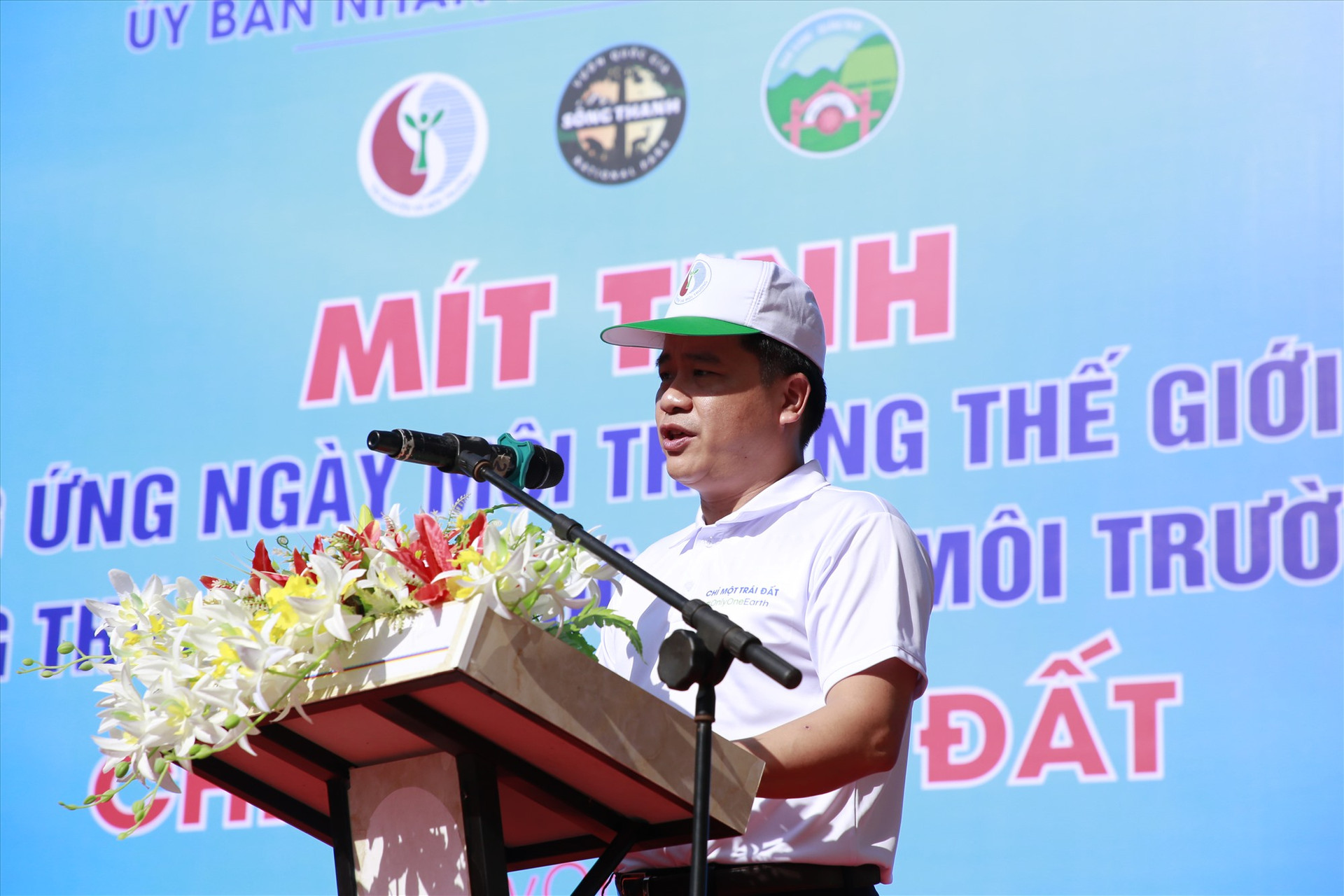 Phó Chủ tịch UBND tỉnh Trần Văn Tân phát biểu tại buổi lễ. Ảnh: T.C