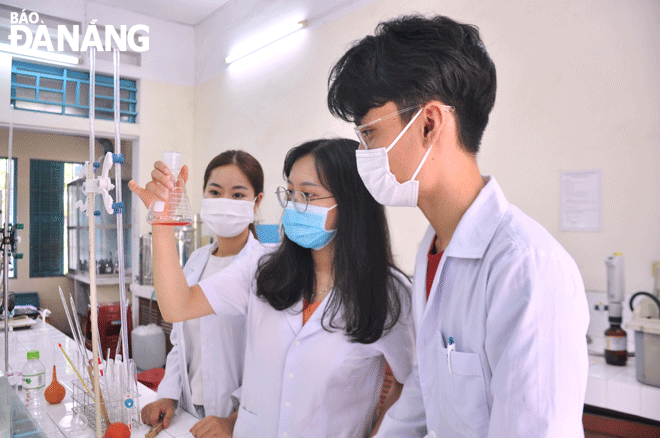 Các trường đại học công lập trên địa bàn thành phố dự kiến tăng mức học phí cho khóa tuyển sinh năm 2022-2023 theo cơ chế quản lý thu, quản lý học phí của hệ thống giáo dục quốc dân. Ảnh: NGỌC HÀ