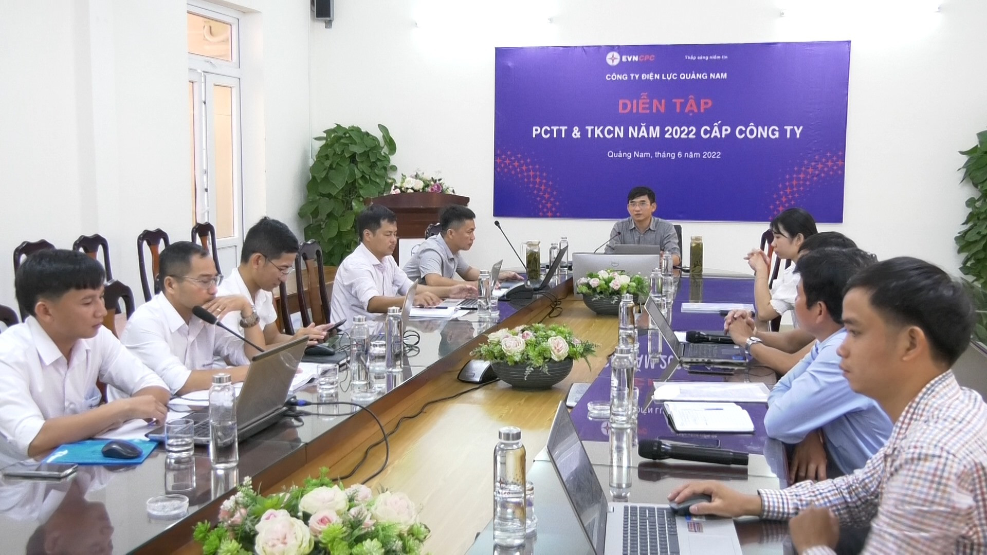 PC Quảng Nam diễn tập điều hành vận hành hệ thống điện cấp Công ty trực tuyến.