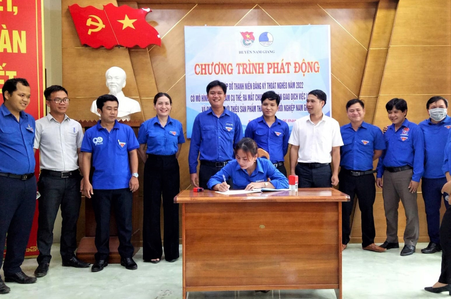Huyện đoàn Nam Giang phát động chương trình đăng ký nhận giúp đỡ hộ thanh niên khó khăn vươn lên thoát nghèo năm 2022. Ảnh: P.V