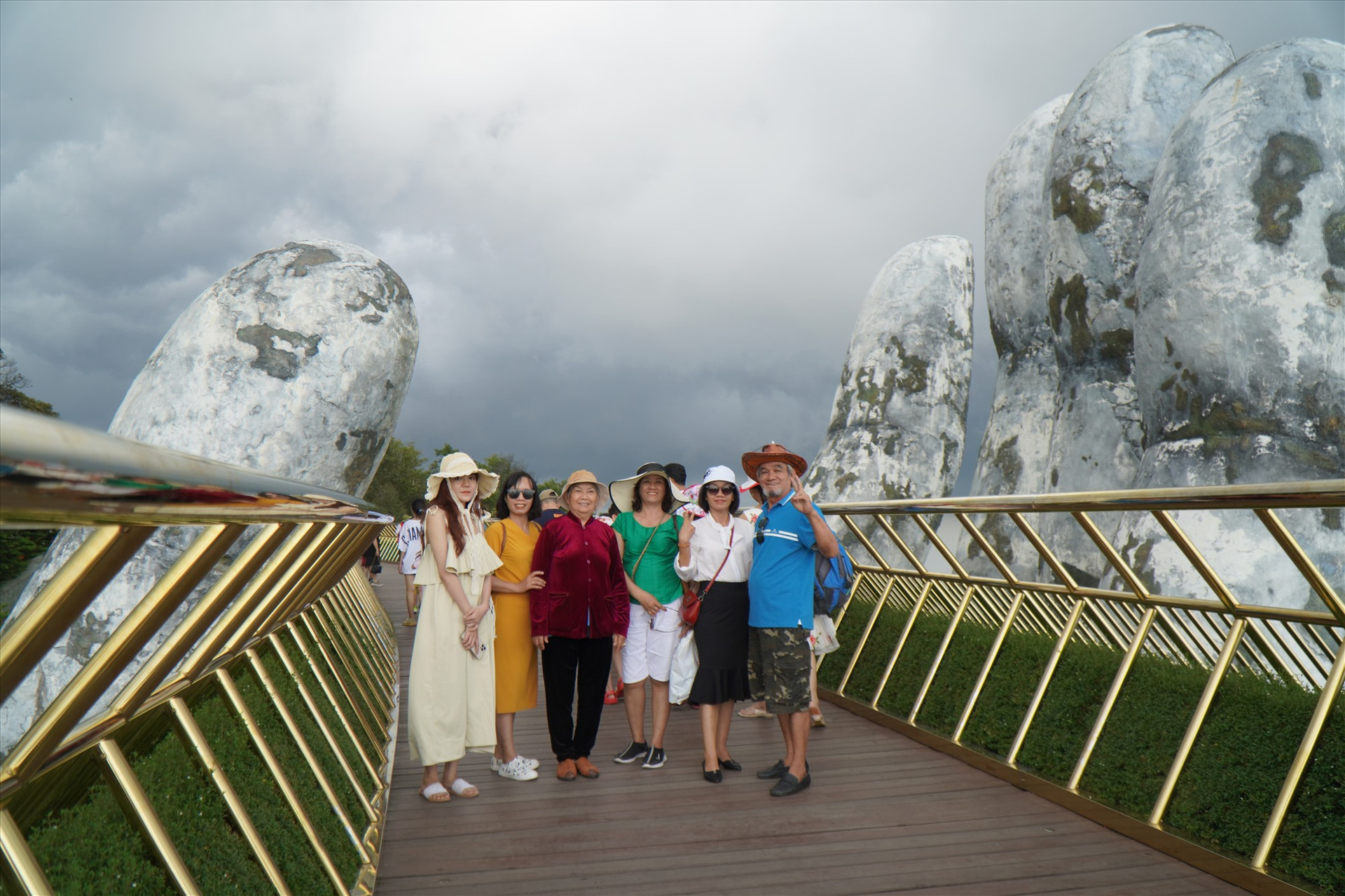 Bà Nà Hills thu hút khảng 40% khách du lịch Đà Nẵng năm 2022. Ảnh NTB