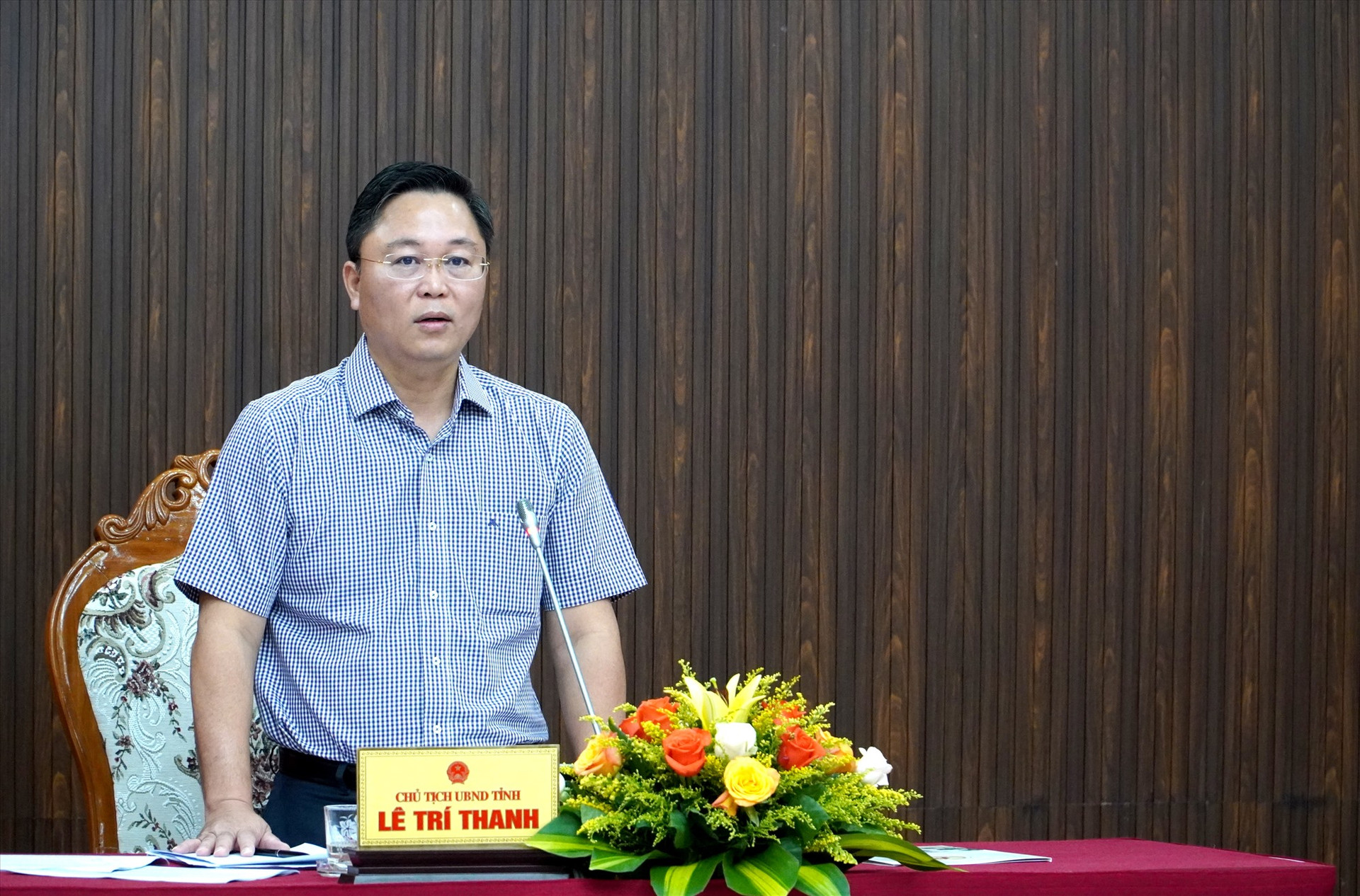 Chủ tịch UBND tỉnh Lê Trí Thanh phát biểu khai mạc buổi đối thoại. Ảnh: Q.A