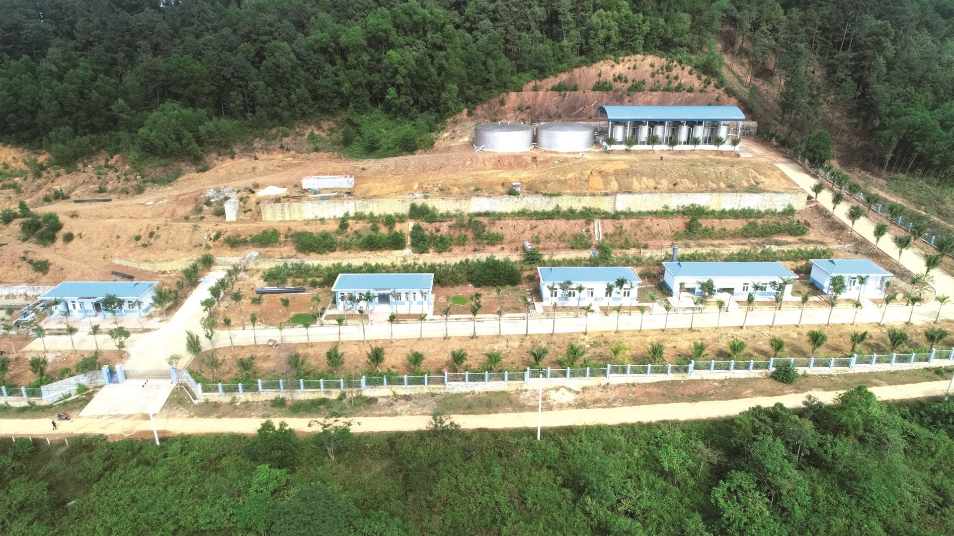 Nhà máy nước Tam Xuân, công suất 15.000m3/ngày đêm sử dụng công nghệ lọc nước do Công ty CP Cấp thoát nước Quảng Nam nghiên cứu.