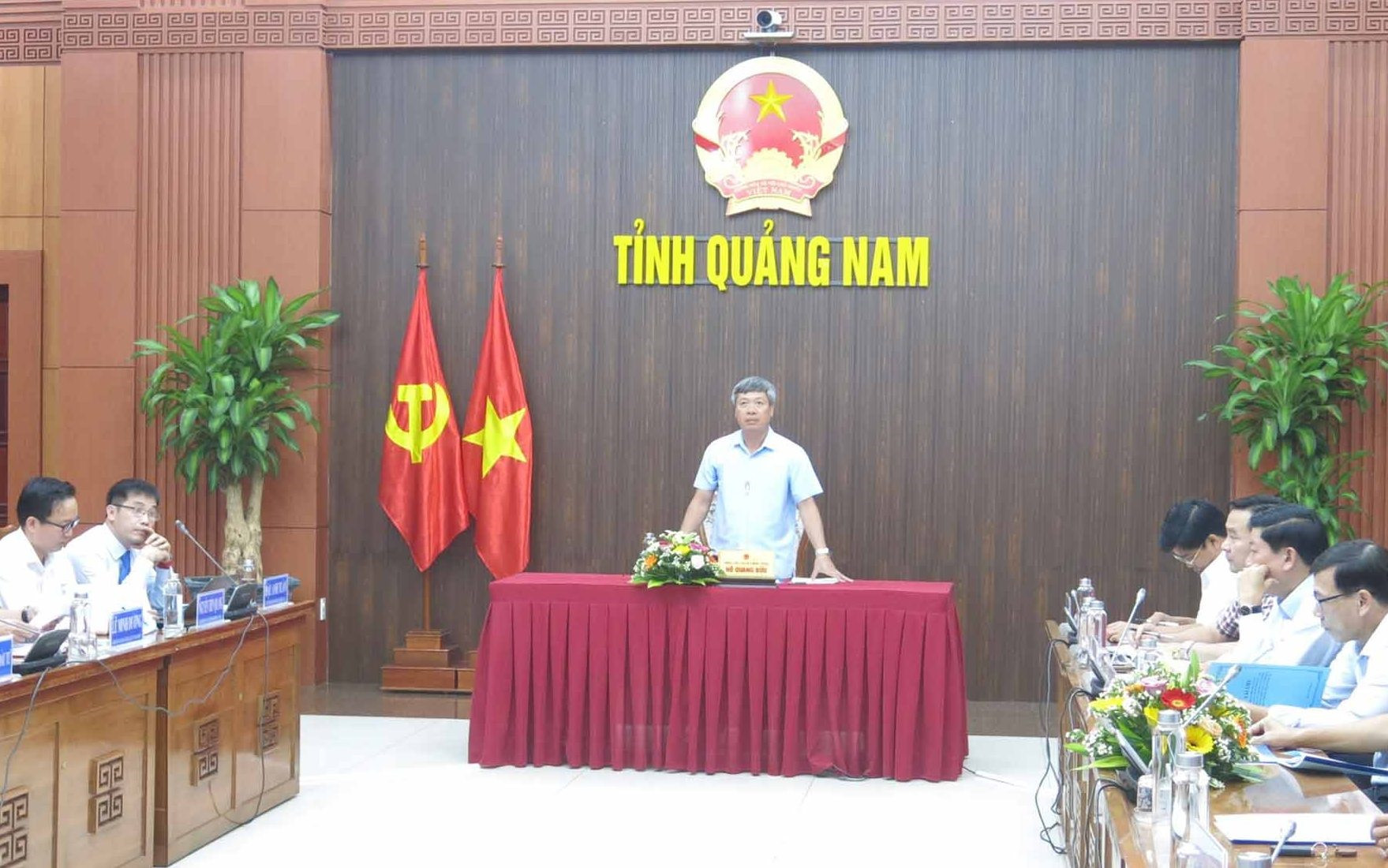 Phó chủ tịch UBND tỉnh Hồ Quang Bửu chủ trì hội nghị