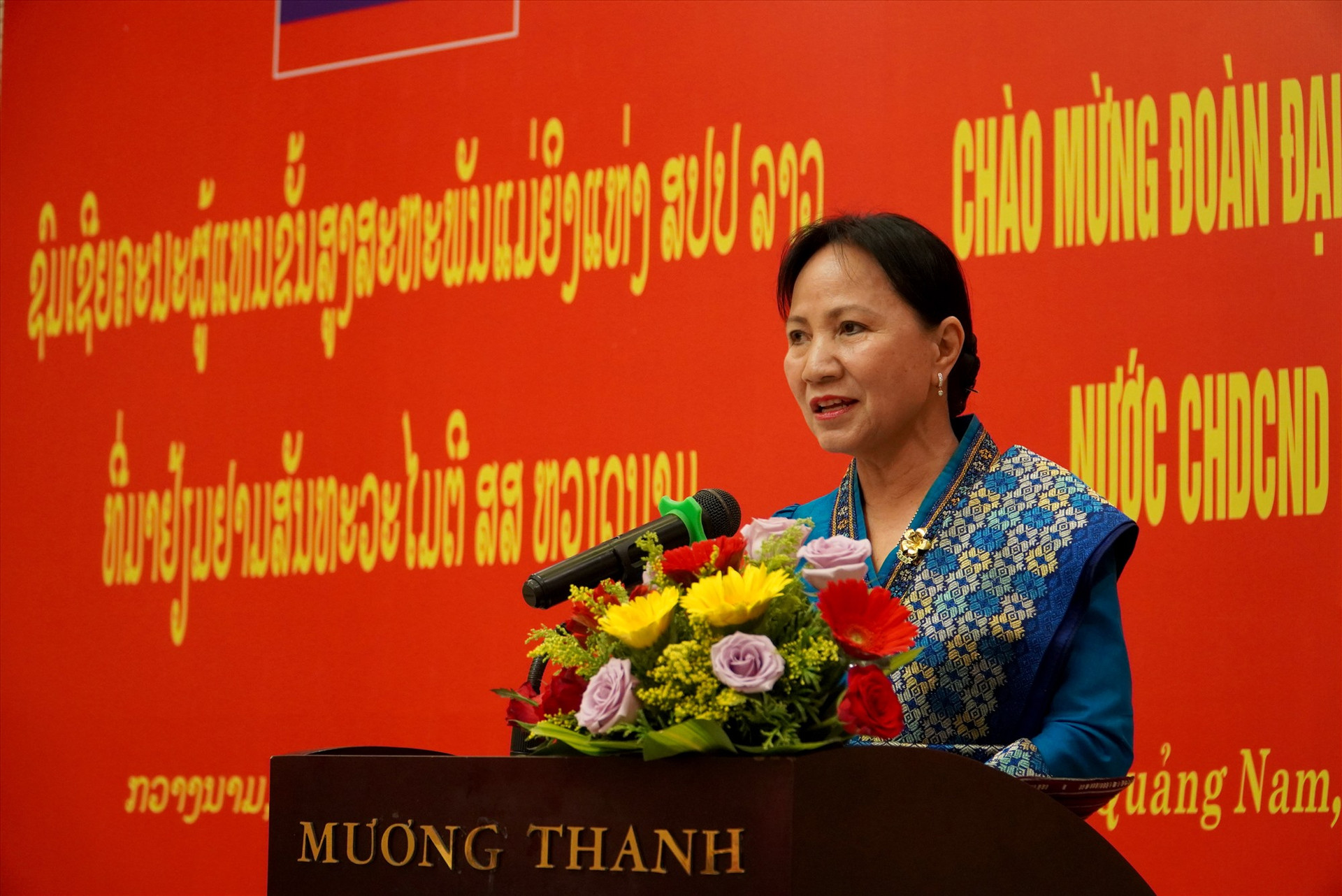 Đồng chí Inlavanh Keobounphanh - Chủ tịch Hội Liên hiệp phụ nữ Lào phát biểu tại buổi làm việc. Ảnh: Q.L