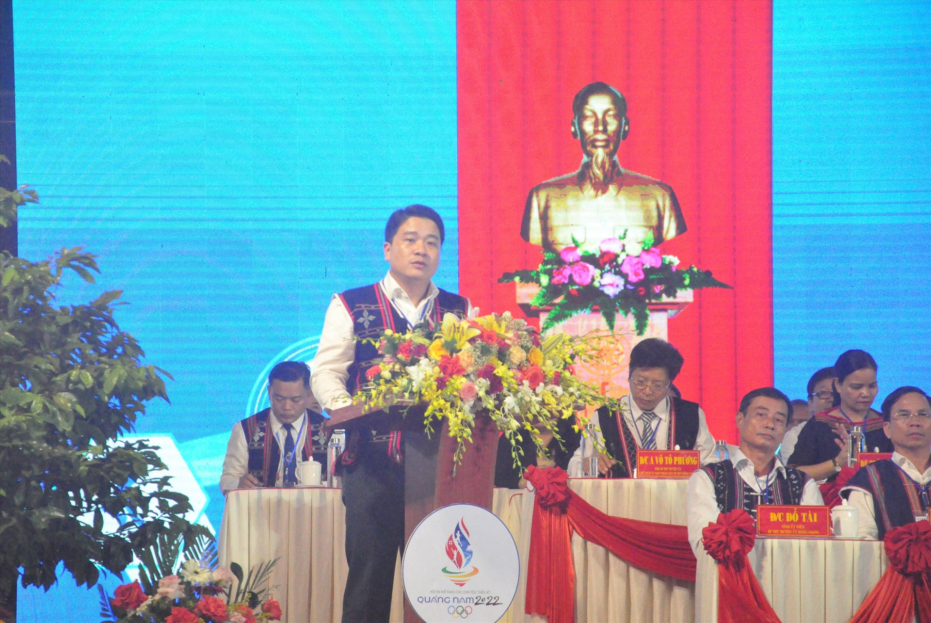 Phó Chủ tịch UBND tỉnh Trần Văn Tân - Trưởng Ban tổ chức hội thi phát biểu khai mạc. Ảnh: T.V