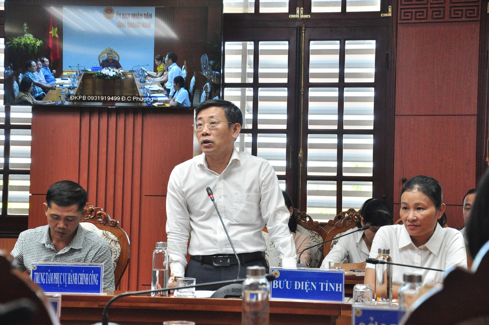 Ông Trần Việt Hùng - Giám đốc Bưu điện tỉnh Quảng Nam phát biểu tại hội nghị. Ảnh: V.A