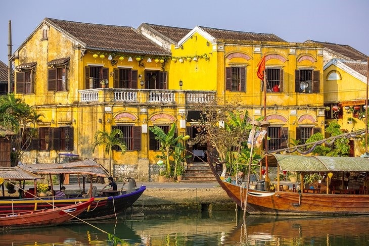 Beautiful Hoi An is the most atmospheric city in Vietnam, with bags of surviving historic architecture. The old town quarter is a joy to explore, packed to the brim with well-preserved merchant houses that hark back to Hoi An's trading center heyday of the 15th century, when the town was a major meeting point for Japanese and Chinese merchants who flocked here for the local silks.