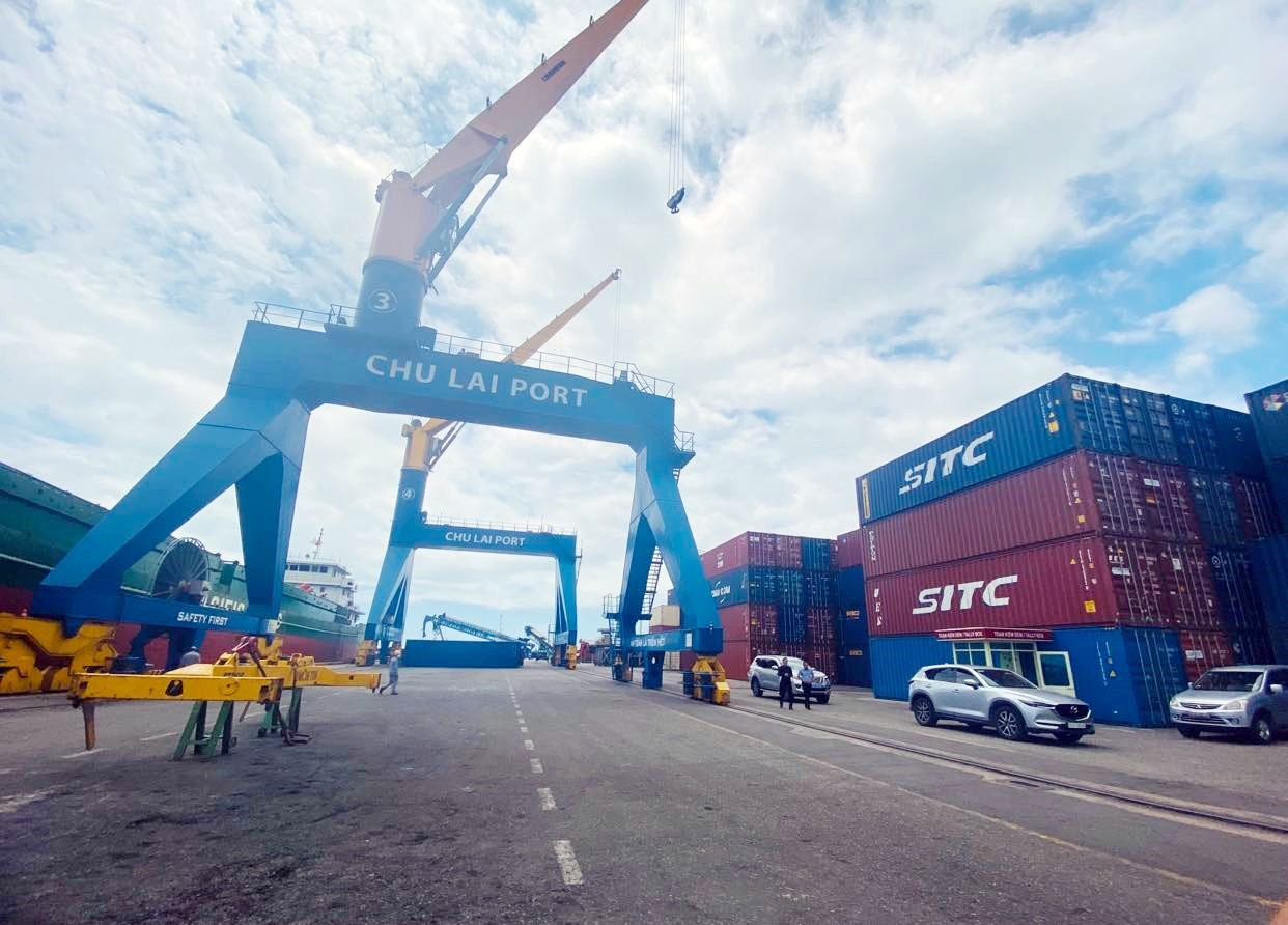 Cảng Chu Lai - một trong các yếu tố góp phần đưa Quảng Nam trở thành trung tâm logistics khu vực. Ảnh: V.Lộc