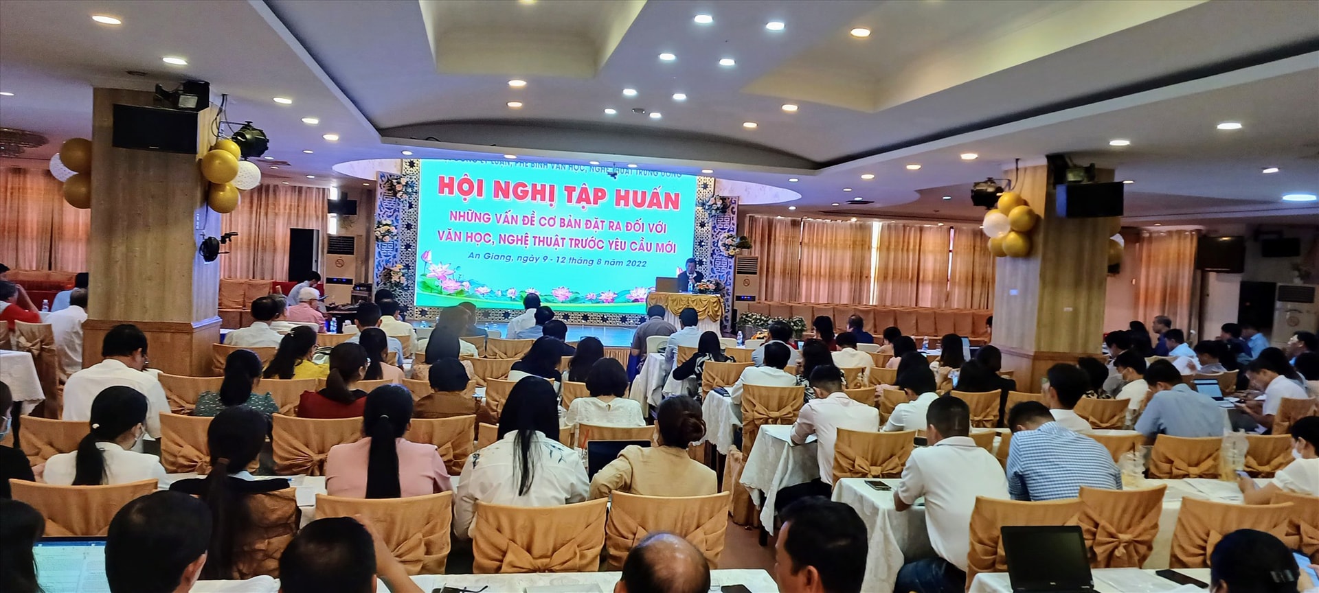 Quang cảnh Hội nghị. Ảnh: B. A