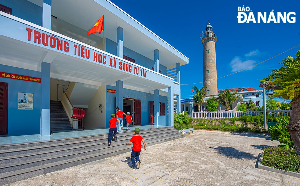 Trường tiểu học Song Tử Tây - nơi ươm mầm nơi đảo xa.