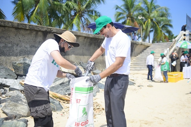 Chương trình thu hút đông đảo cộng đồng chung tay thu gom rác thải nhựa, góp phần bảo vệ môi trường.